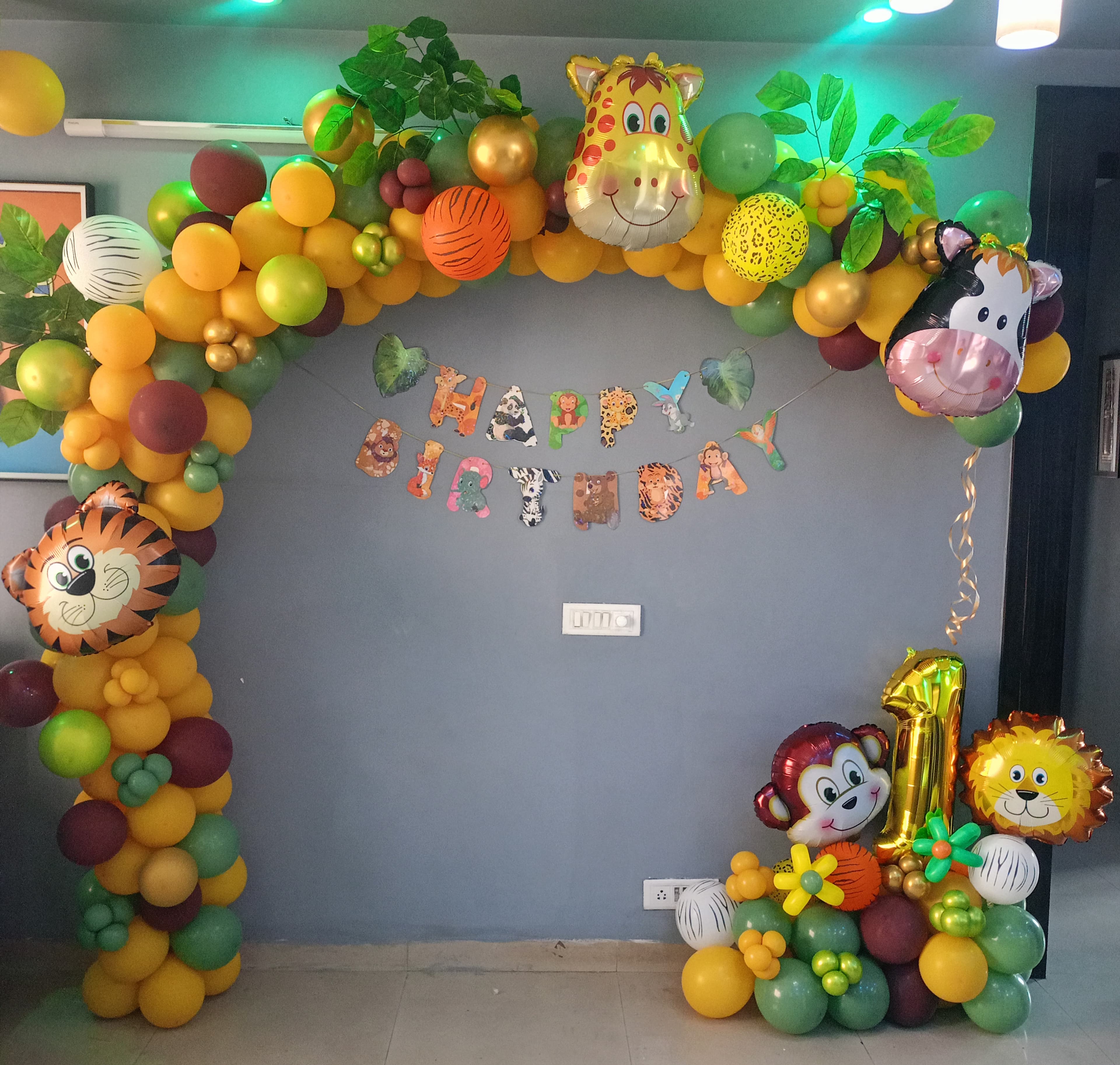 Arch Jungle Theme Balloon Birthday Decoration