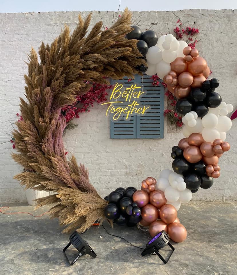 Better Together Pampas Balloon Arch Decor