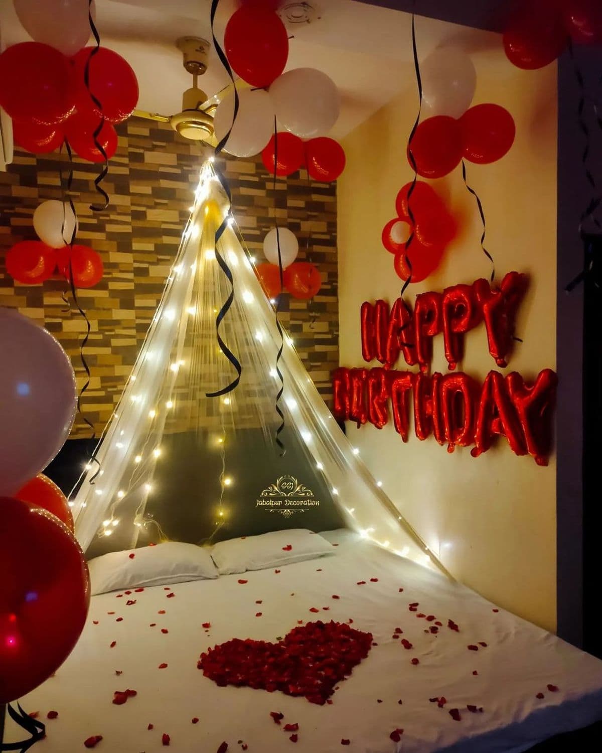 Romantic First Night Wedding Room Decoration